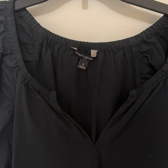 Banana Republic, flutter sleeve blouse, size L - Picture 4 of 6